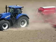 新一代紐荷蘭100-620馬力拖拉機